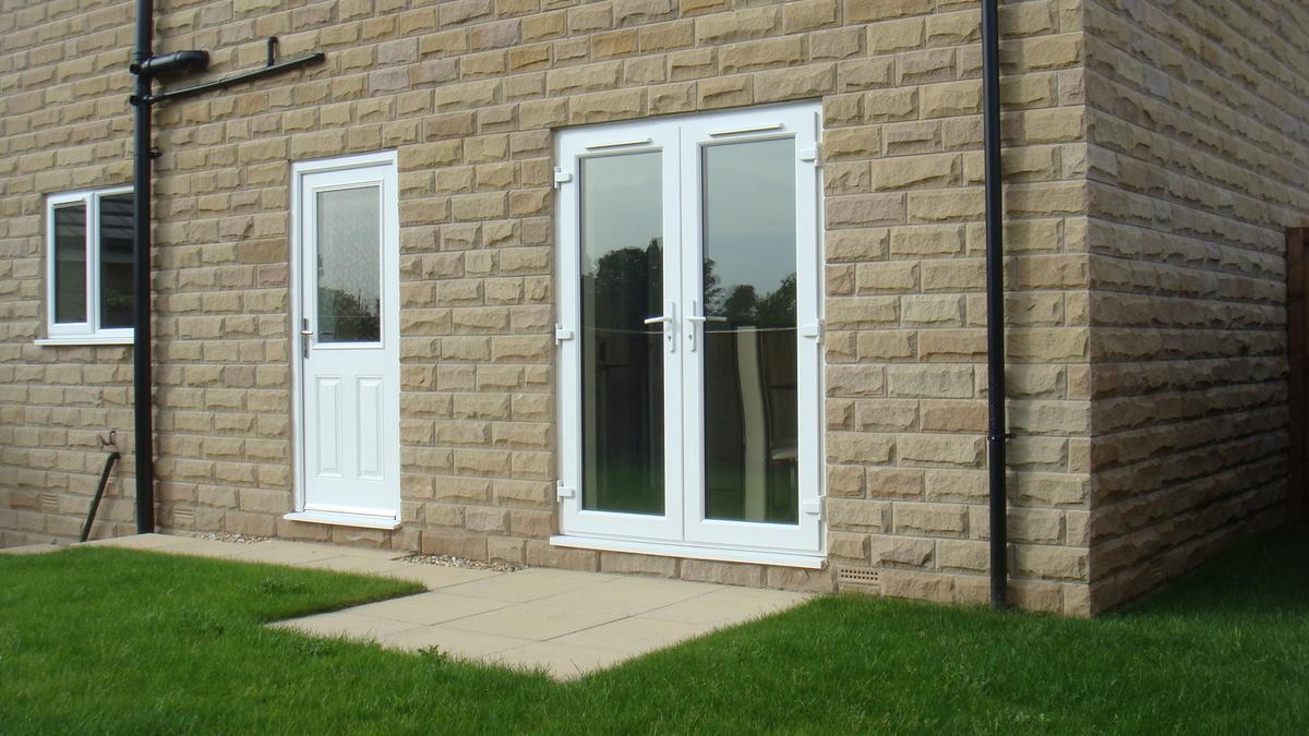 Liniar French doors with ventilation